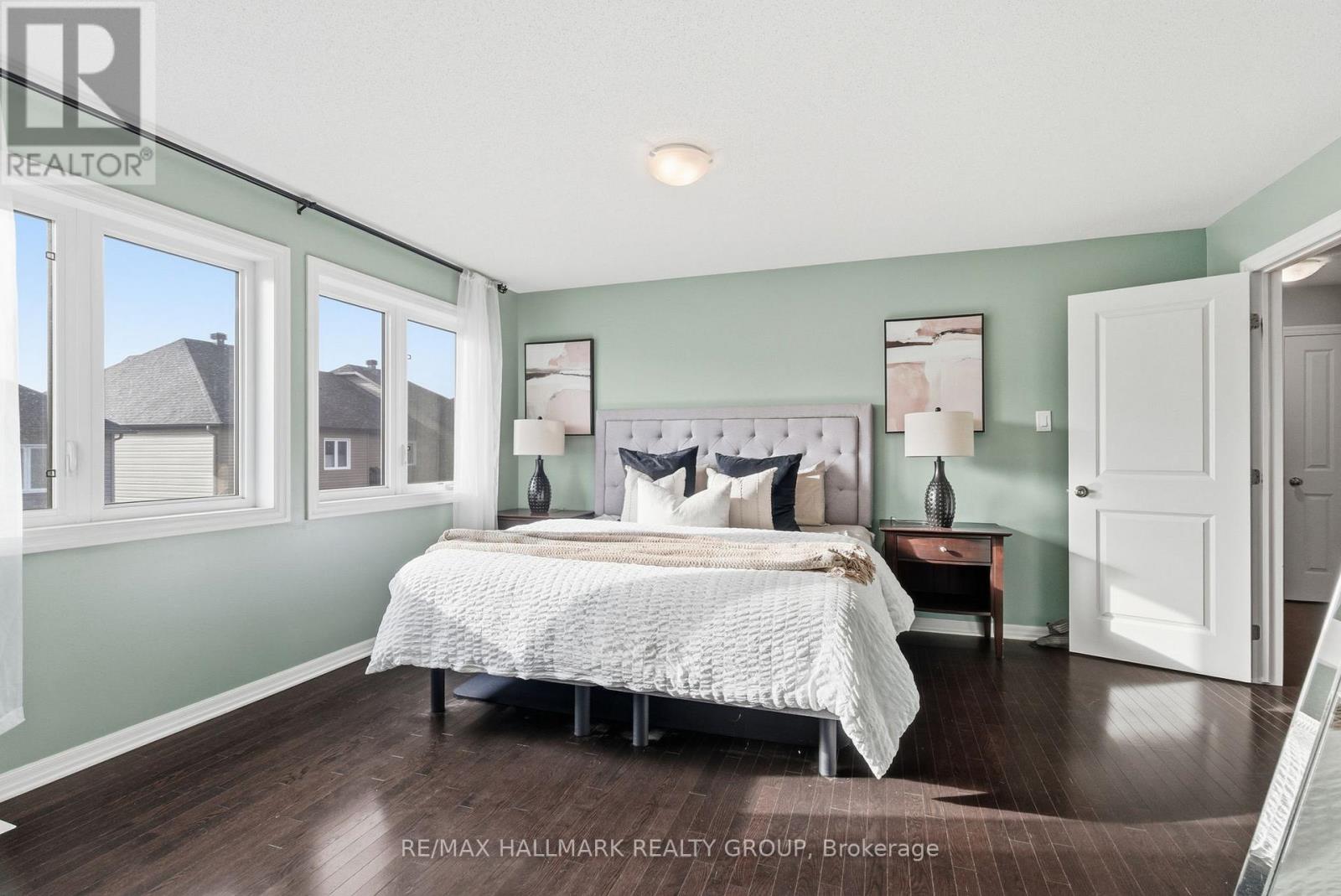 677 Sunburst Street, Ottawa, Ontario  K1T 0L2 - Photo 20 - X12720540