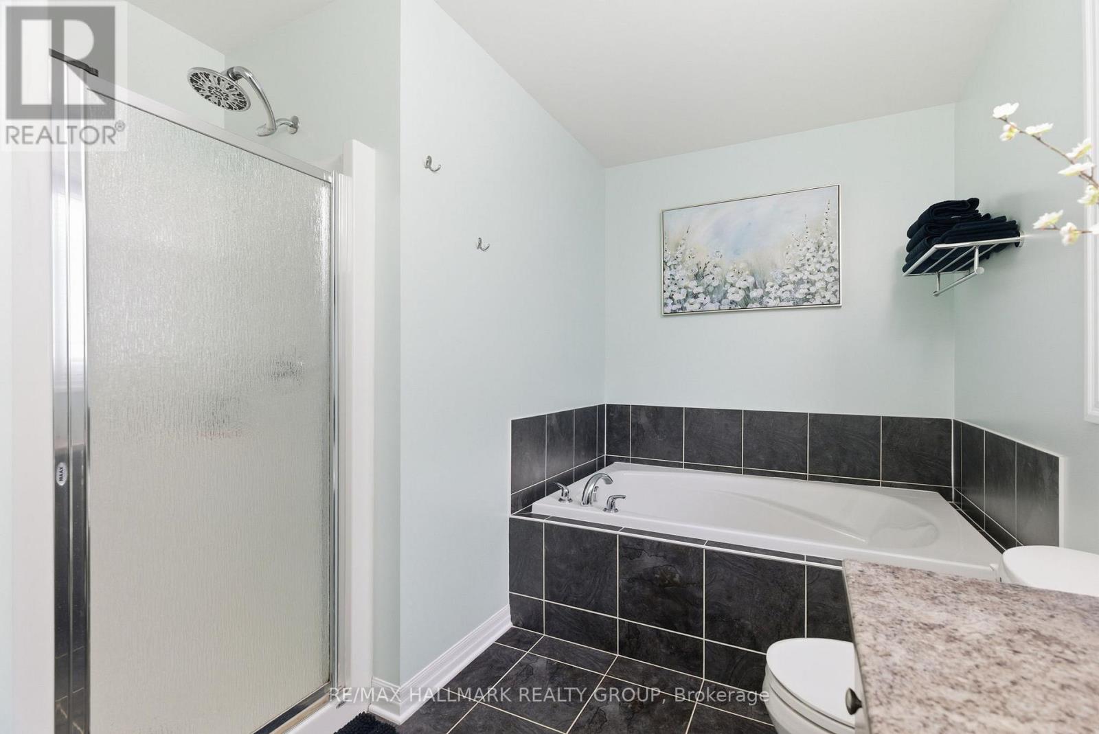 677 Sunburst Street, Ottawa, Ontario  K1T 0L2 - Photo 25 - X12720540