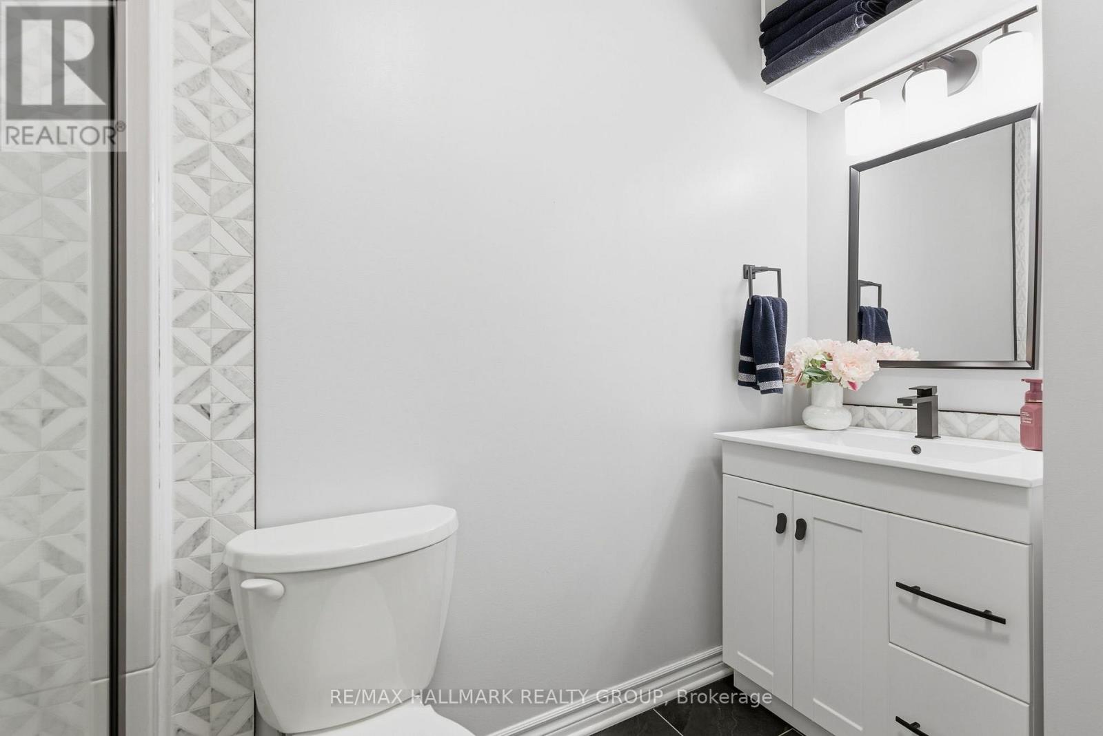 677 Sunburst Street, Ottawa, Ontario  K1T 0L2 - Photo 29 - X12720540