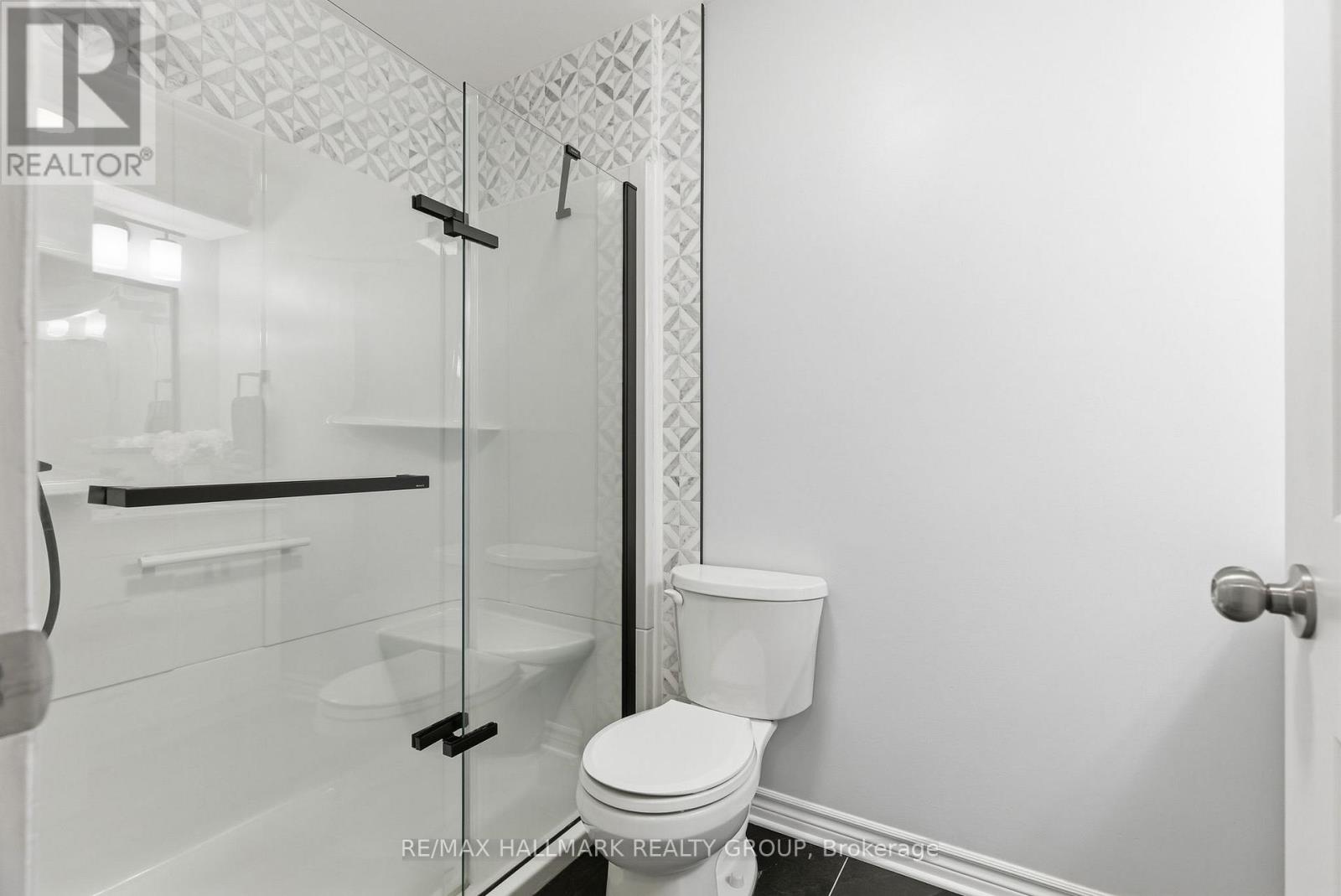 677 Sunburst Street, Ottawa, Ontario  K1T 0L2 - Photo 30 - X12720540