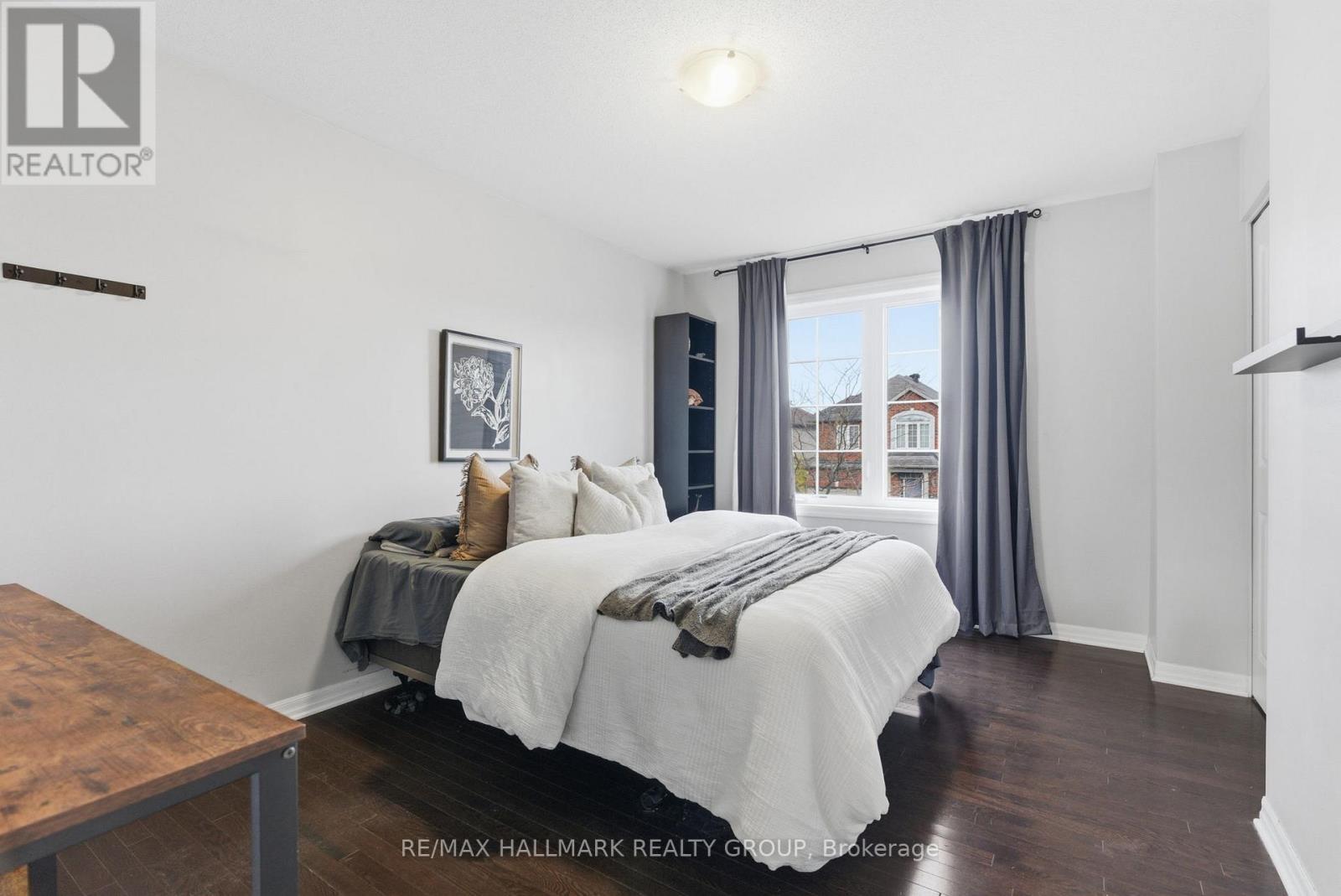 677 Sunburst Street, Ottawa, Ontario  K1T 0L2 - Photo 32 - X12720540