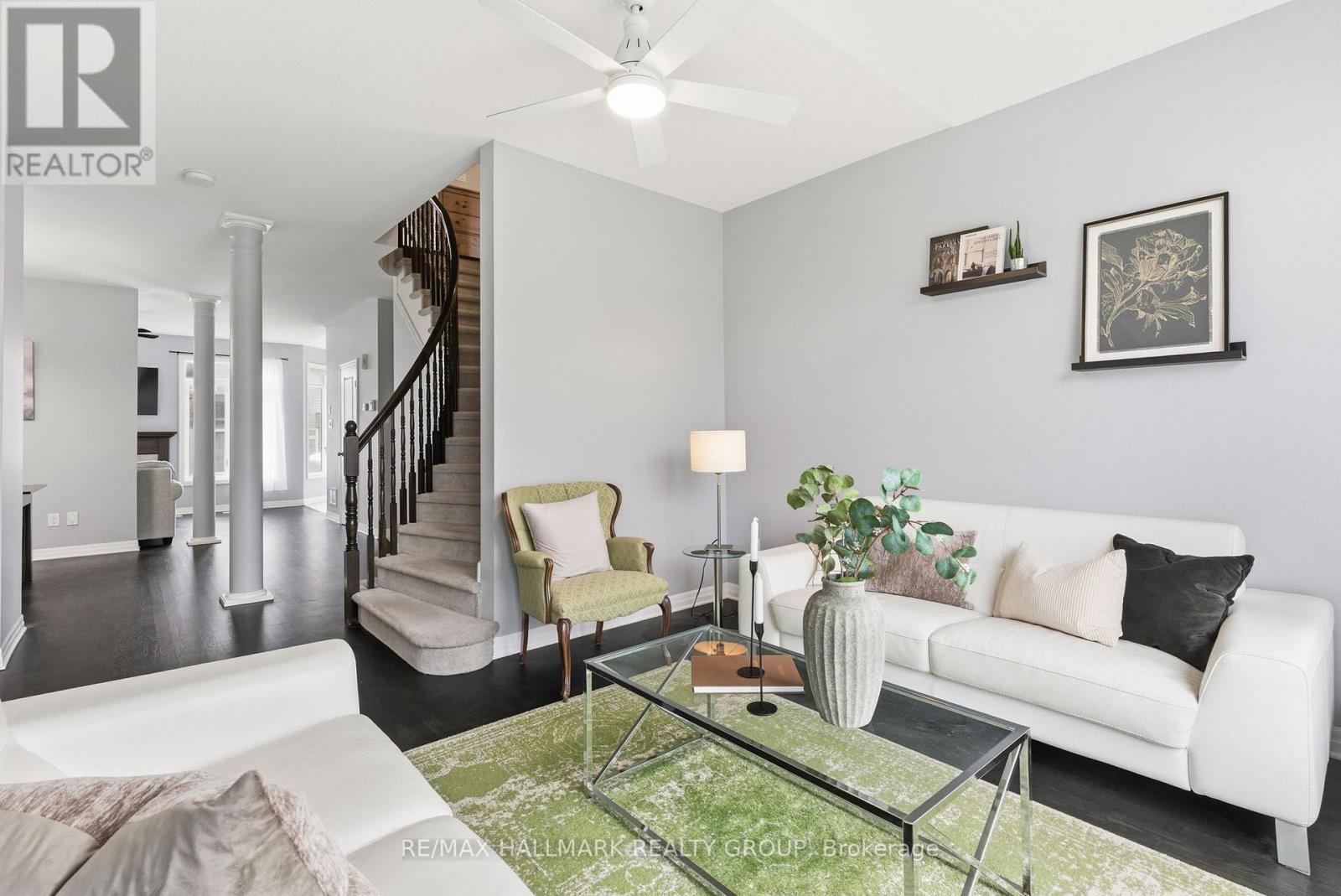 677 Sunburst Street, Ottawa, Ontario  K1T 0L2 - Photo 4 - X12720540