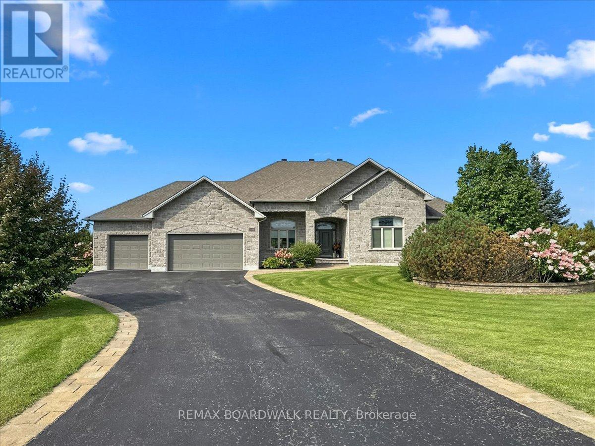 1530 CREAGAN COURT, Ottawa, Ontario