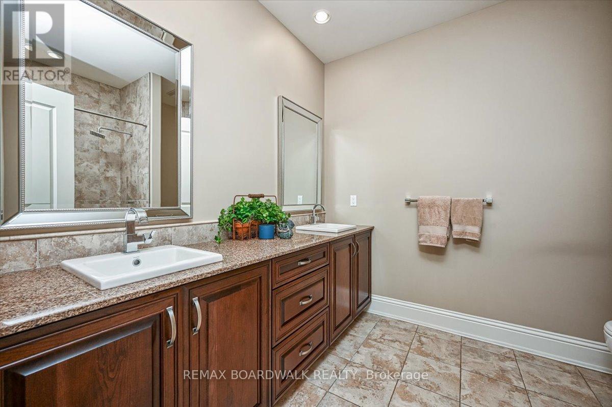 1530 Creagan Court, Ottawa, Ontario  K4C 0A5 - Photo 31 - X12720596