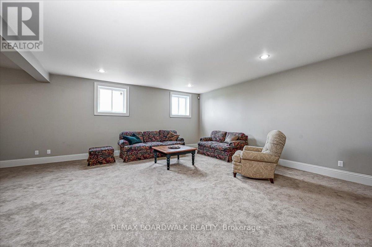 1530 Creagan Court, Ottawa, Ontario  K4C 0A5 - Photo 33 - X12720596