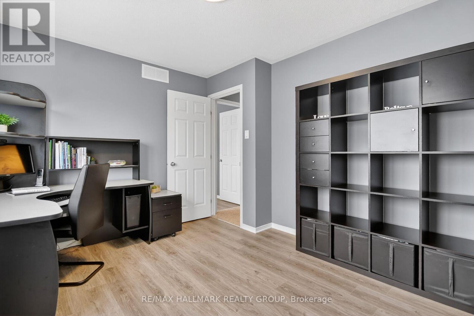 355 West Ridge Drive, Ottawa, Ontario  K2S 2G8 - Photo 21 - X12720650