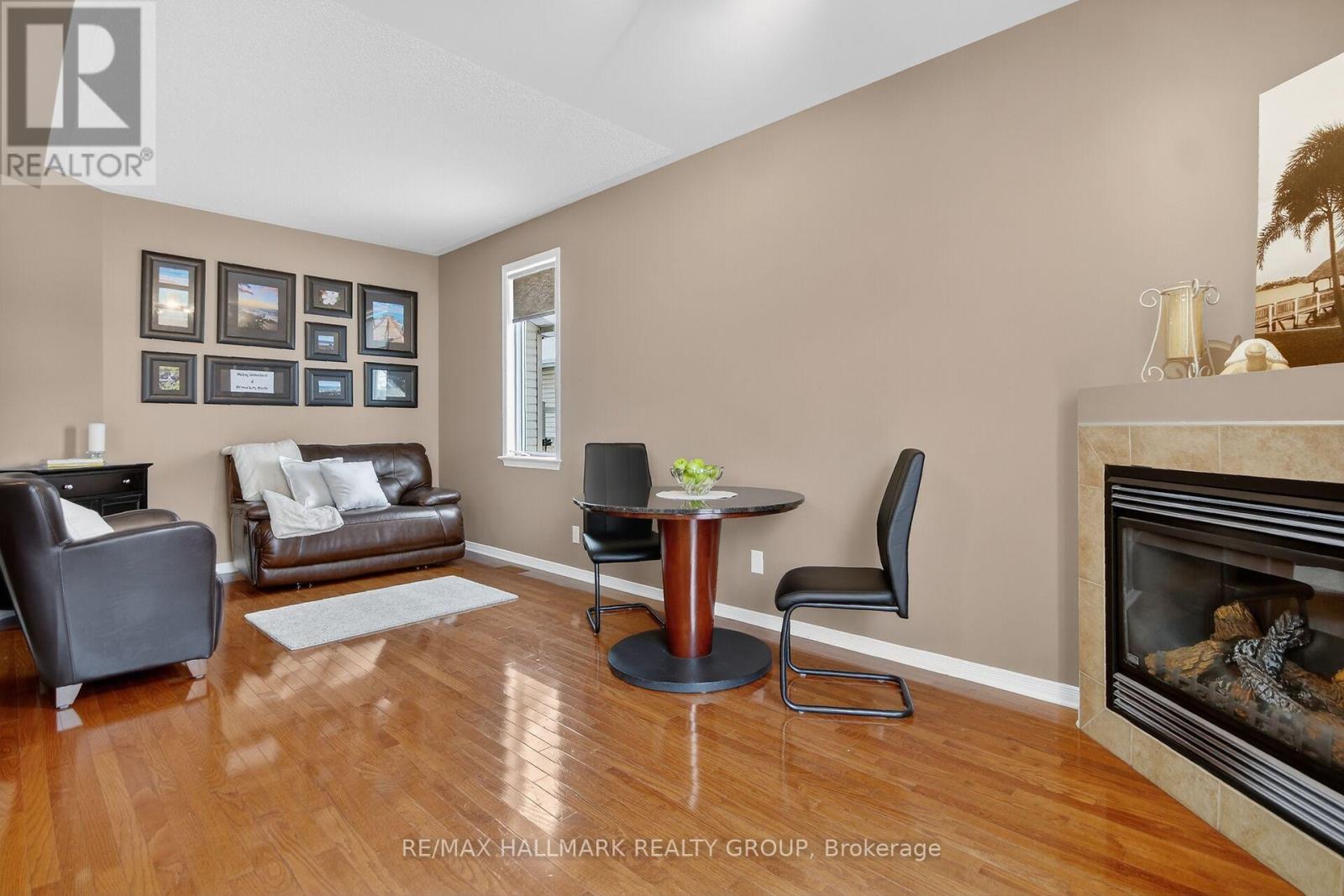 355 West Ridge Drive, Ottawa, Ontario  K2S 2G8 - Photo 8 - X12720650