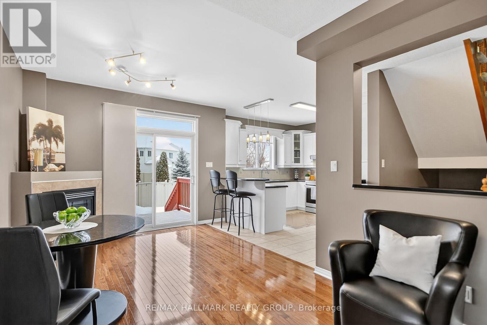 355 West Ridge Drive, Ottawa, Ontario  K2S 2G8 - Photo 9 - X12720650