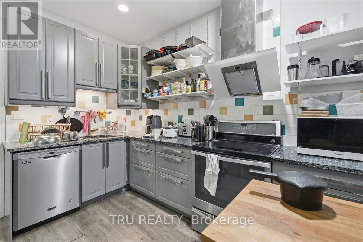 355 Cambridge Street N, Ottawa, Ontario  K1R 7B3 - Photo 11 - X12720706