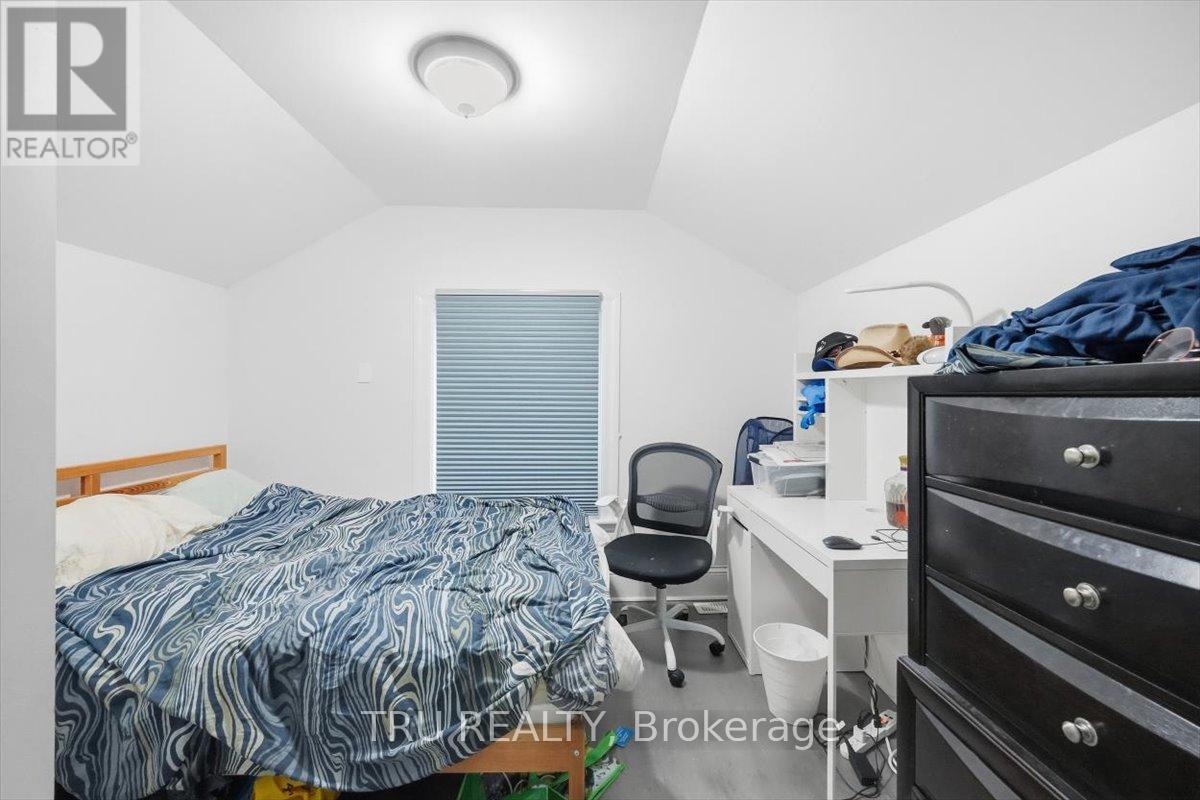355 Cambridge Street N, Ottawa, Ontario  K1R 7B3 - Photo 24 - X12720706