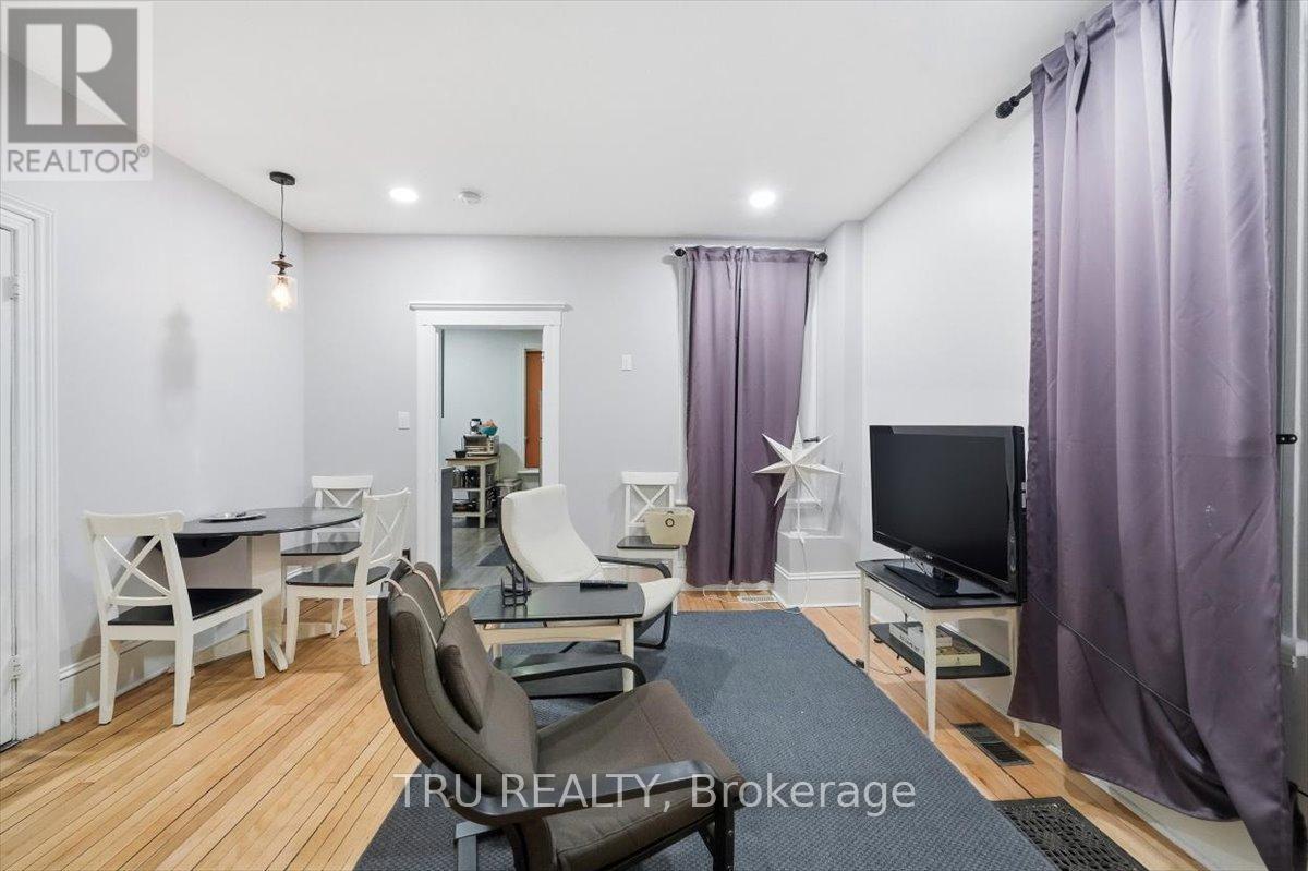 355 Cambridge Street N, Ottawa, Ontario  K1R 7B3 - Photo 7 - X12720706