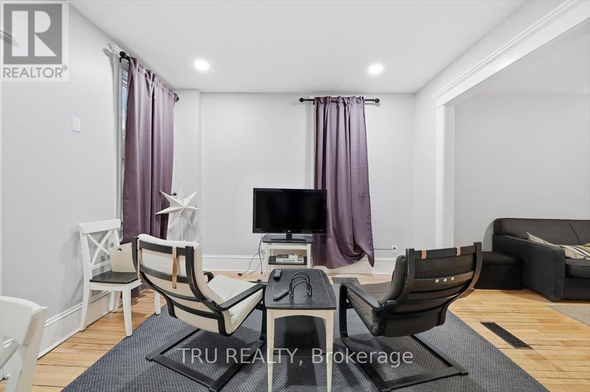355 Cambridge Street N, Ottawa, Ontario  K1R 7B3 - Photo 8 - X12720706