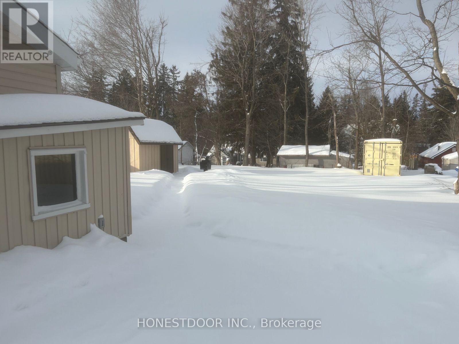 18 John Street, Kawartha Lakes, Ontario  K0M 2B0 - Photo 4 - X12706554