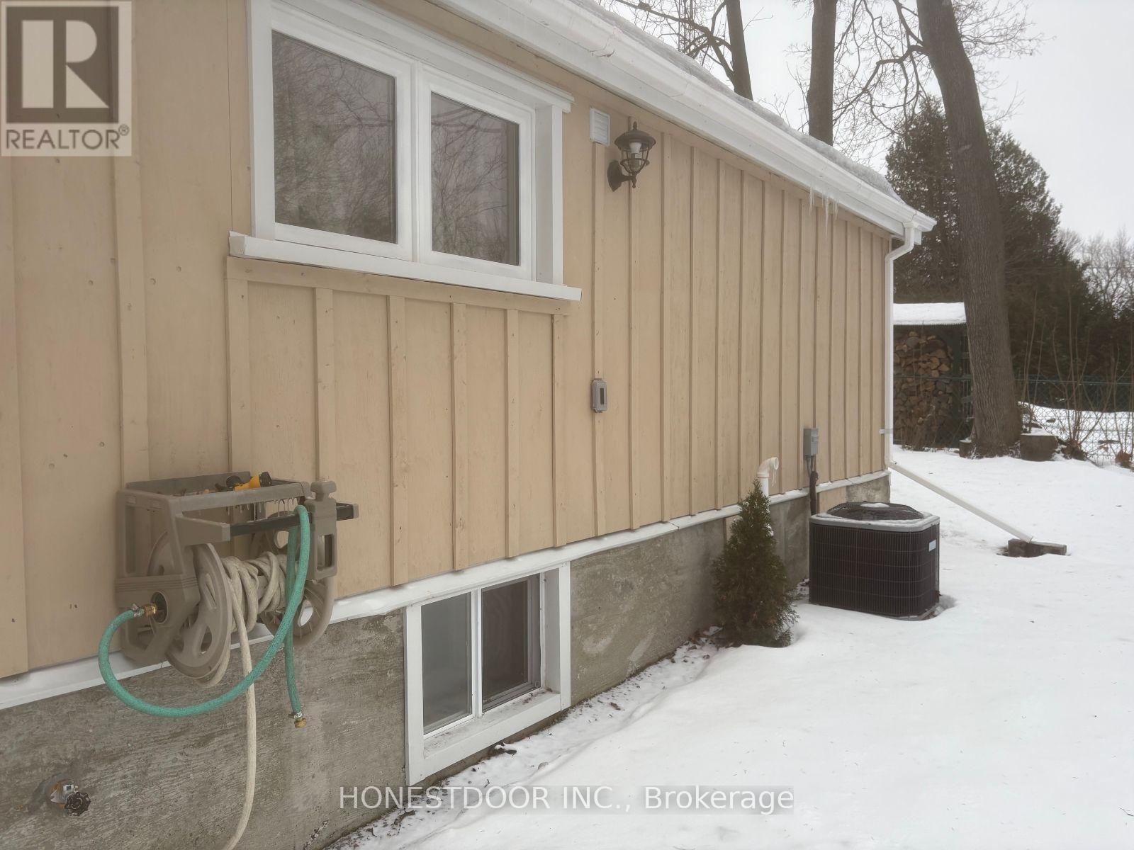 18 John Street, Kawartha Lakes, Ontario  K0M 2B0 - Photo 18 - X12706554