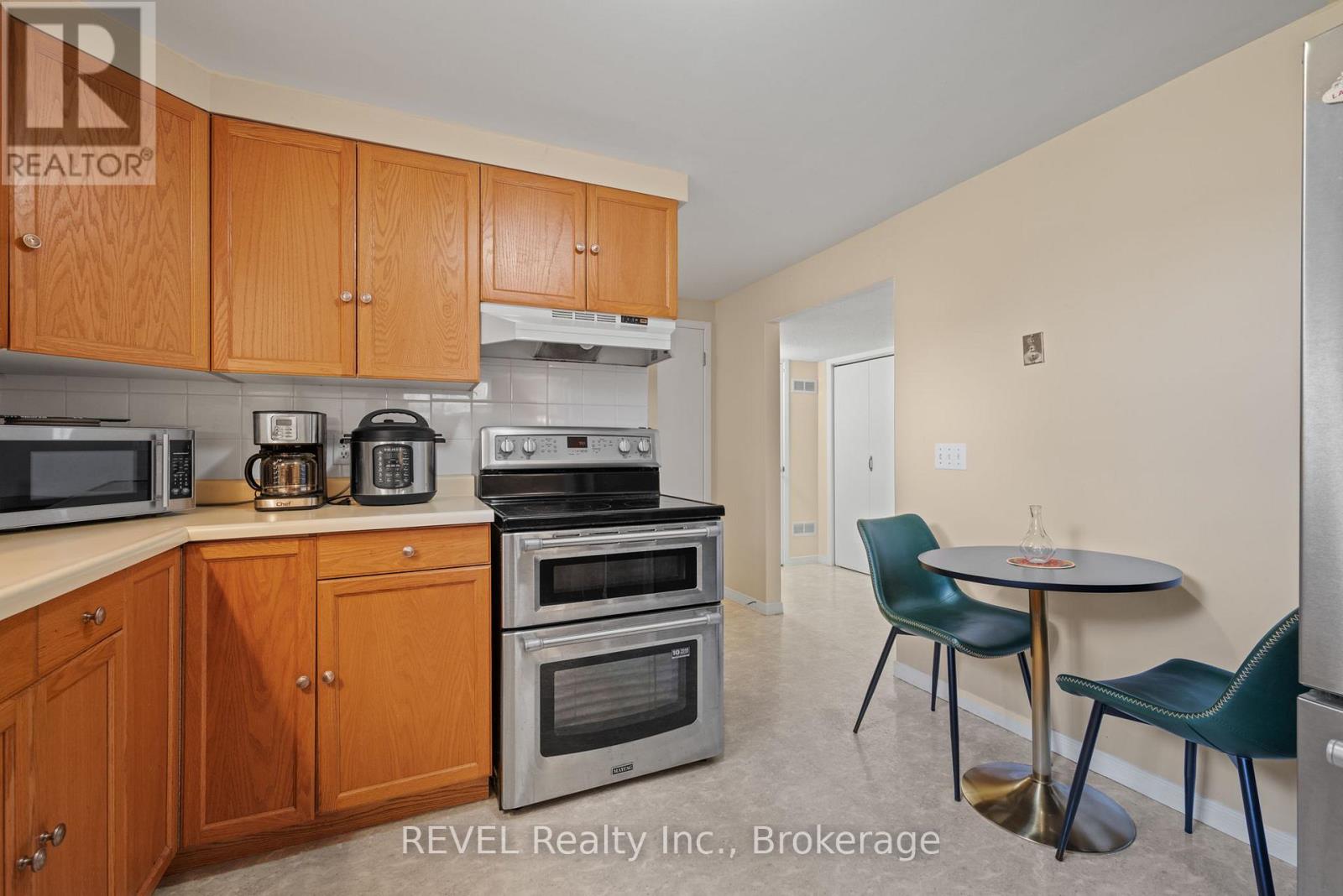 Lower - 101 Wellandvale Drive, Welland, Ontario  L3C 7C7 - Photo 11 - X12720546