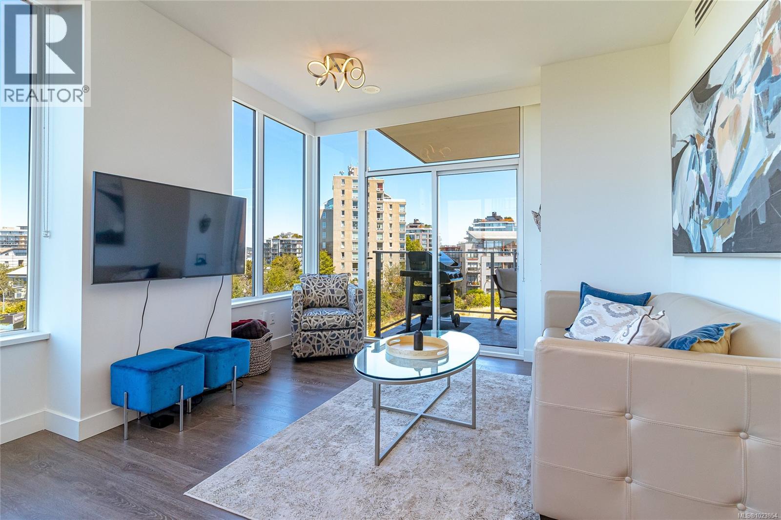 505 60 Saghalie Rd, Victoria, British Columbia  V9A 0H1 - Photo 3 - 1023854