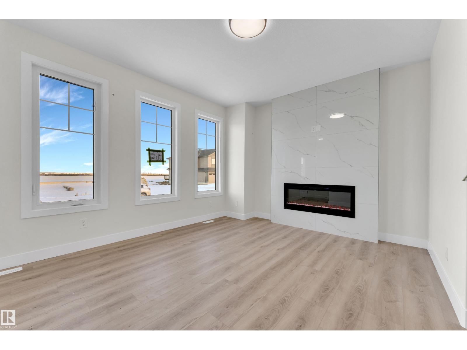 96 Patriot Wy, Spruce Grove, Alberta  T7X 4E8 - Photo 3 - E4470666