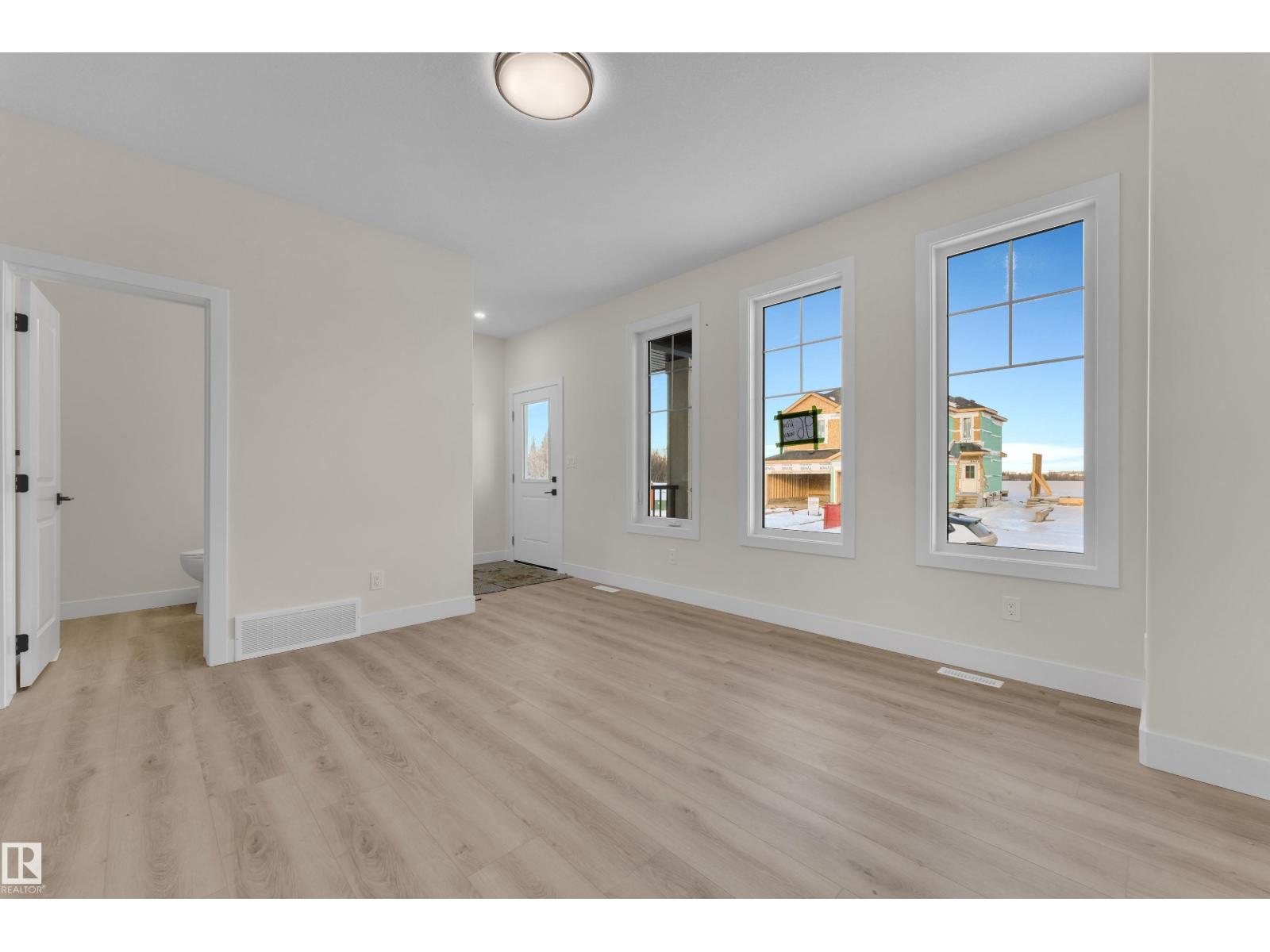 96 Patriot Wy, Spruce Grove, Alberta  T7X 4E8 - Photo 2 - E4470666