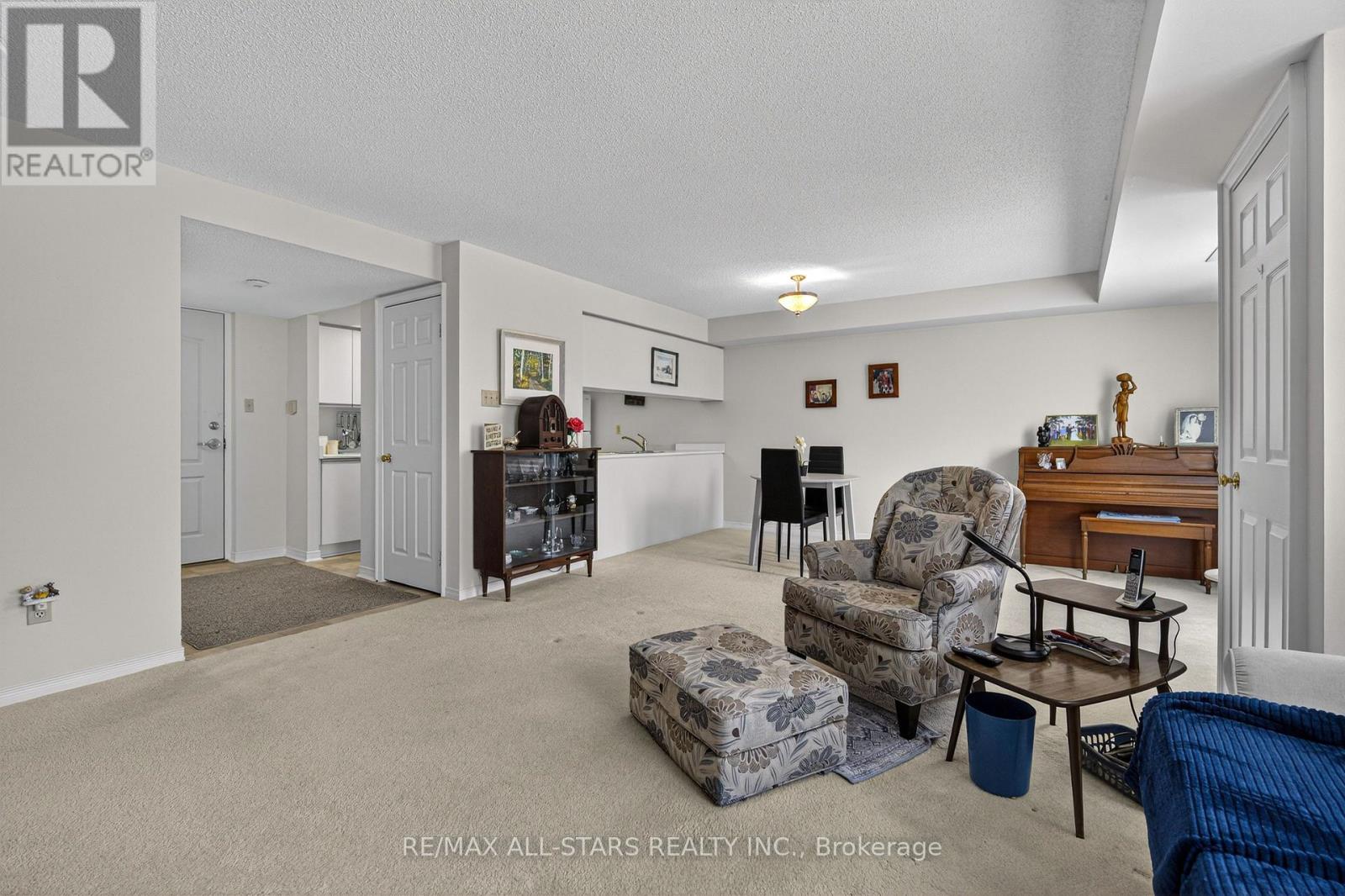 307 - 50 Rivermill Boulevard, Kawartha Lakes, Ontario  K9V 6C1 - Photo 4 - X12720430