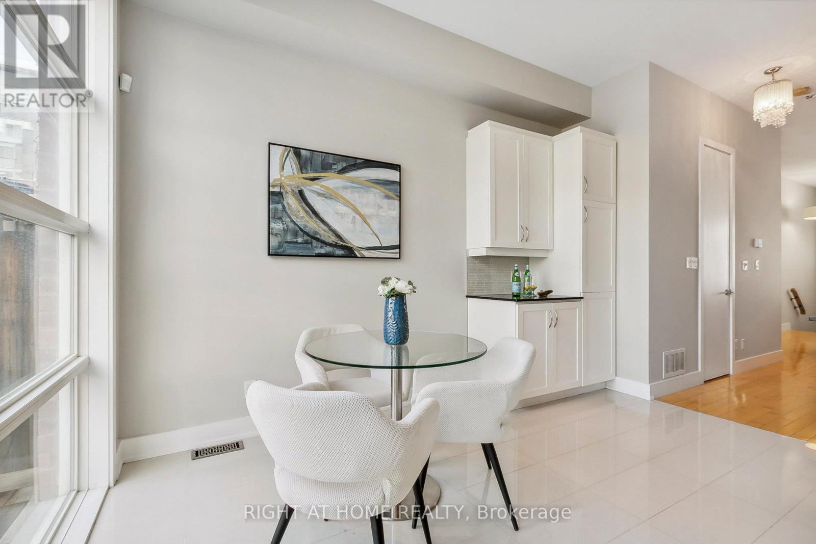 488 King Street E, Toronto, Ontario  M5A 1L8 - Photo 15 - C12720480