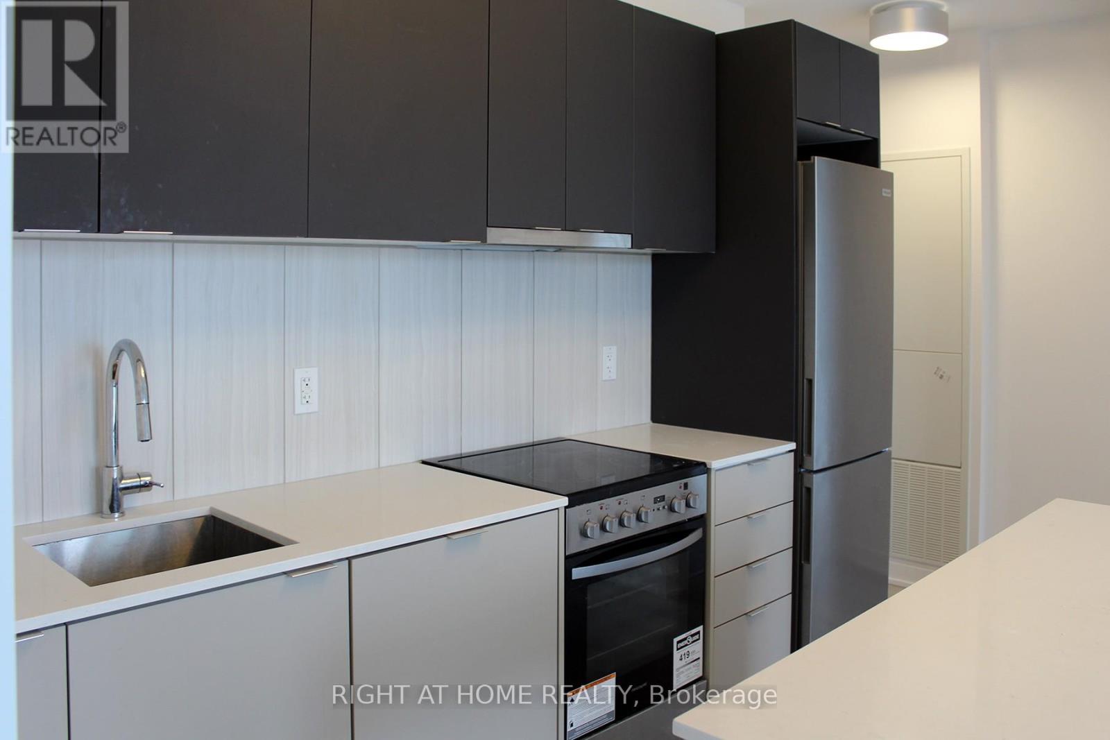 8 Tippett Road, Toronto, Ontario  M3H 0E7 - Photo 7 - C12720618