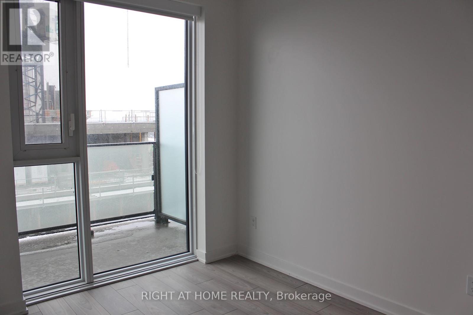 8 Tippett Road, Toronto, Ontario  M3H 0E7 - Photo 8 - C12720618