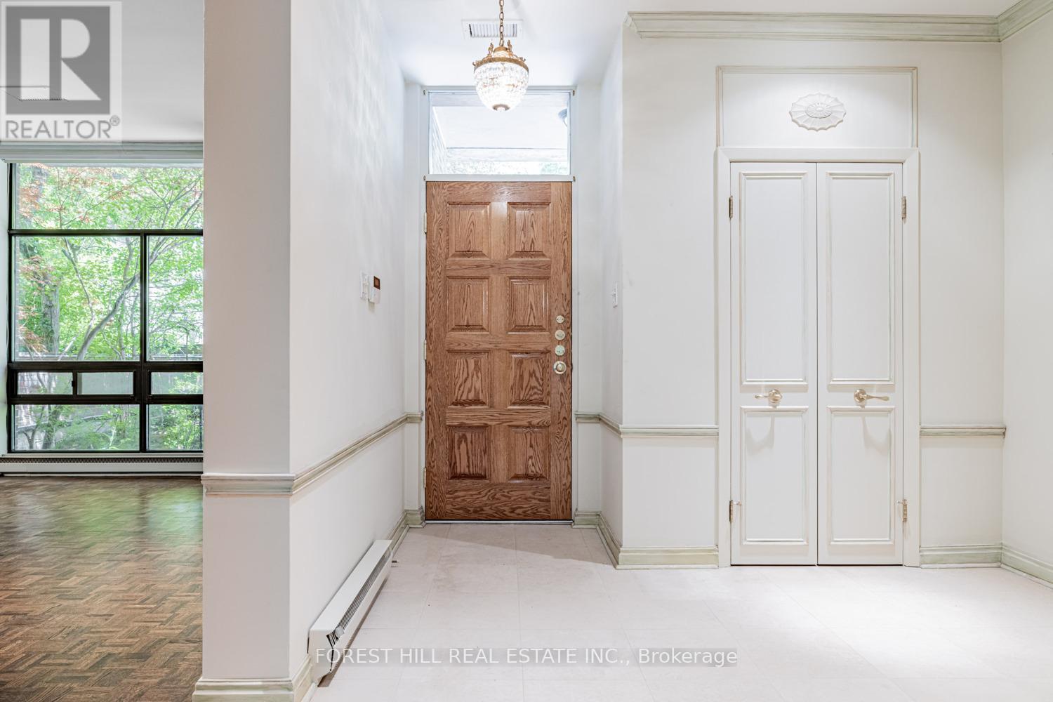 82 Oriole Road, Toronto, Ontario  M4V 2G1 - Photo 2 - C12720630