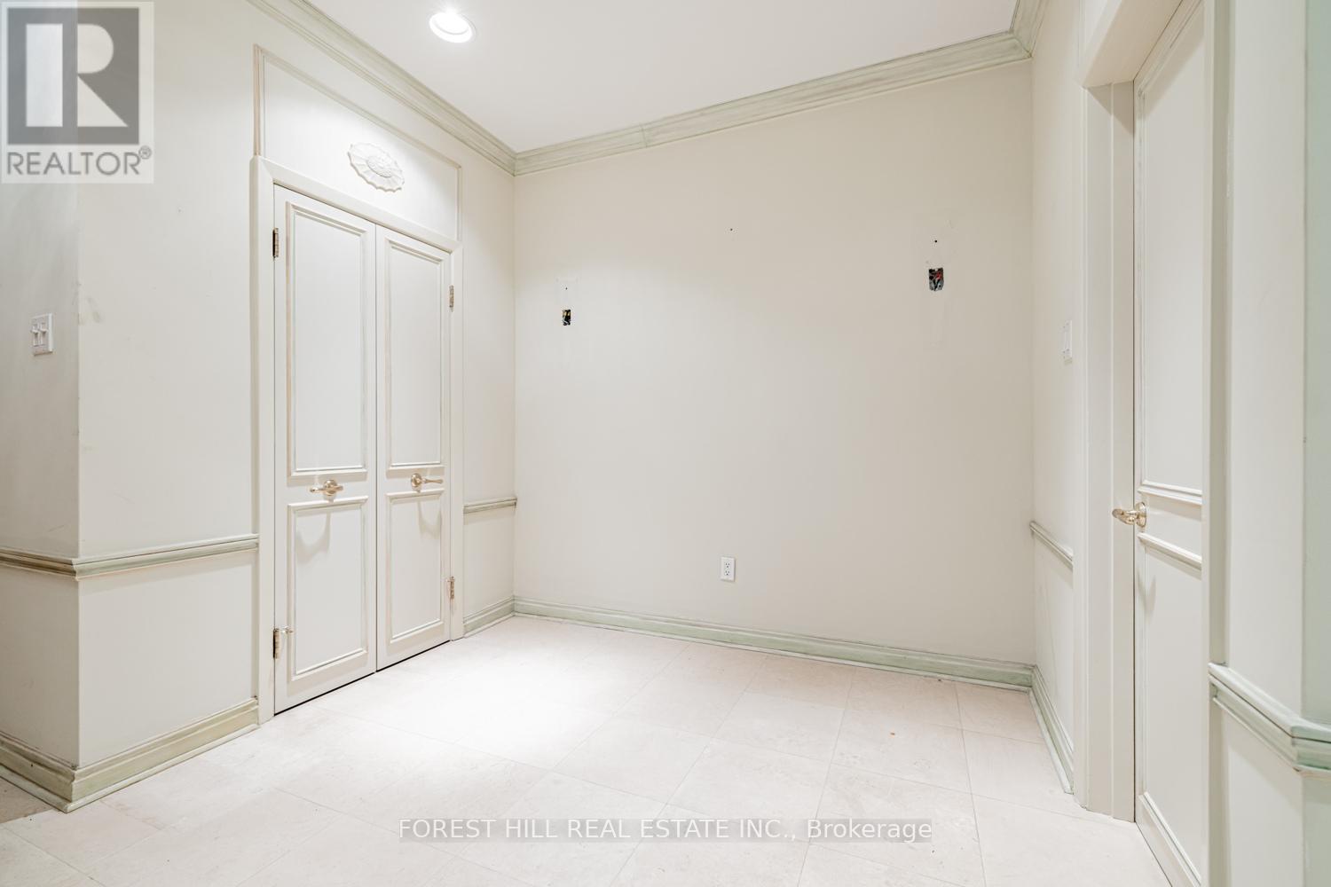 82 Oriole Road, Toronto, Ontario  M4V 2G1 - Photo 3 - C12720630