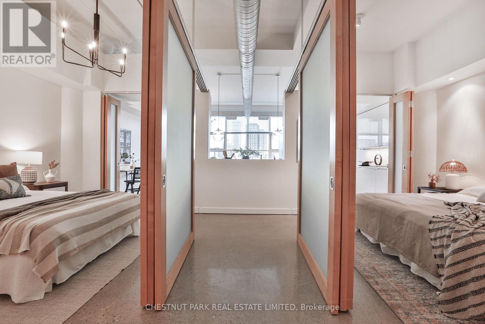 1013 - 155 Dalhousie Street, Toronto, Ontario  M5B 2P7 - Photo 4 - C12720656