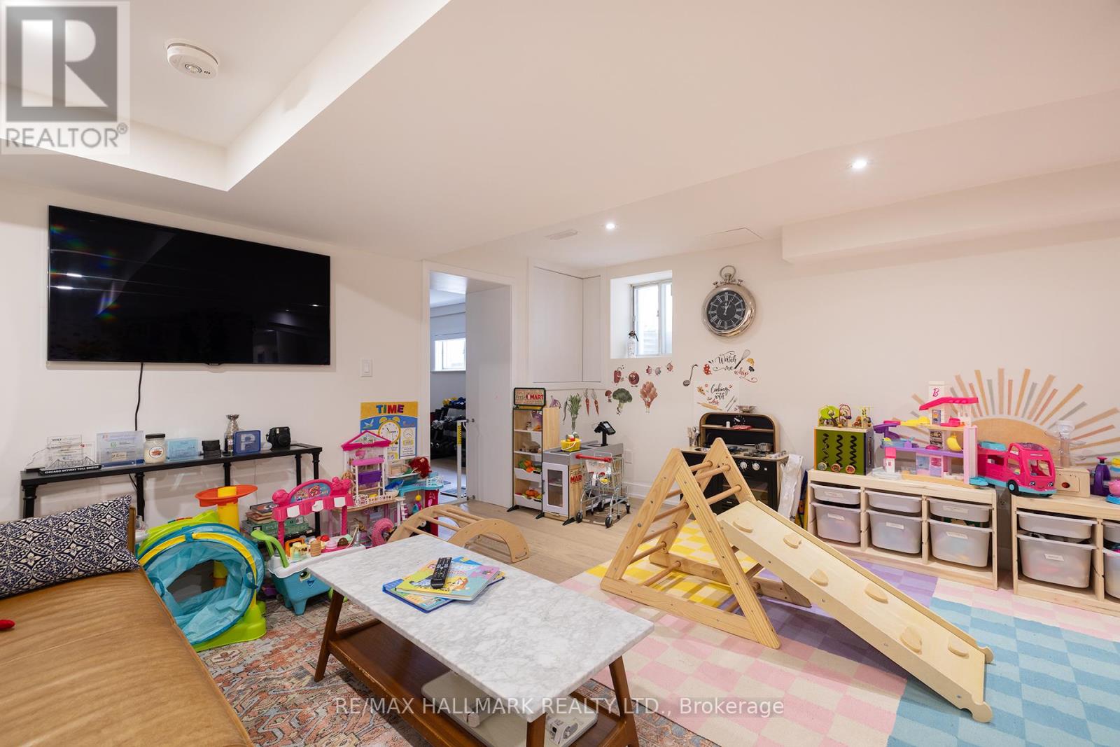 18 Foxley Street, Toronto, Ontario  M6J 1R1 - Photo 35 - C12720668