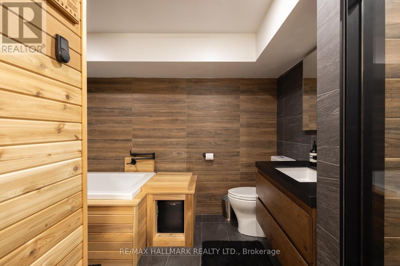 18 Foxley Street, Toronto, Ontario  M6J 1R1 - Photo 39 - C12720668