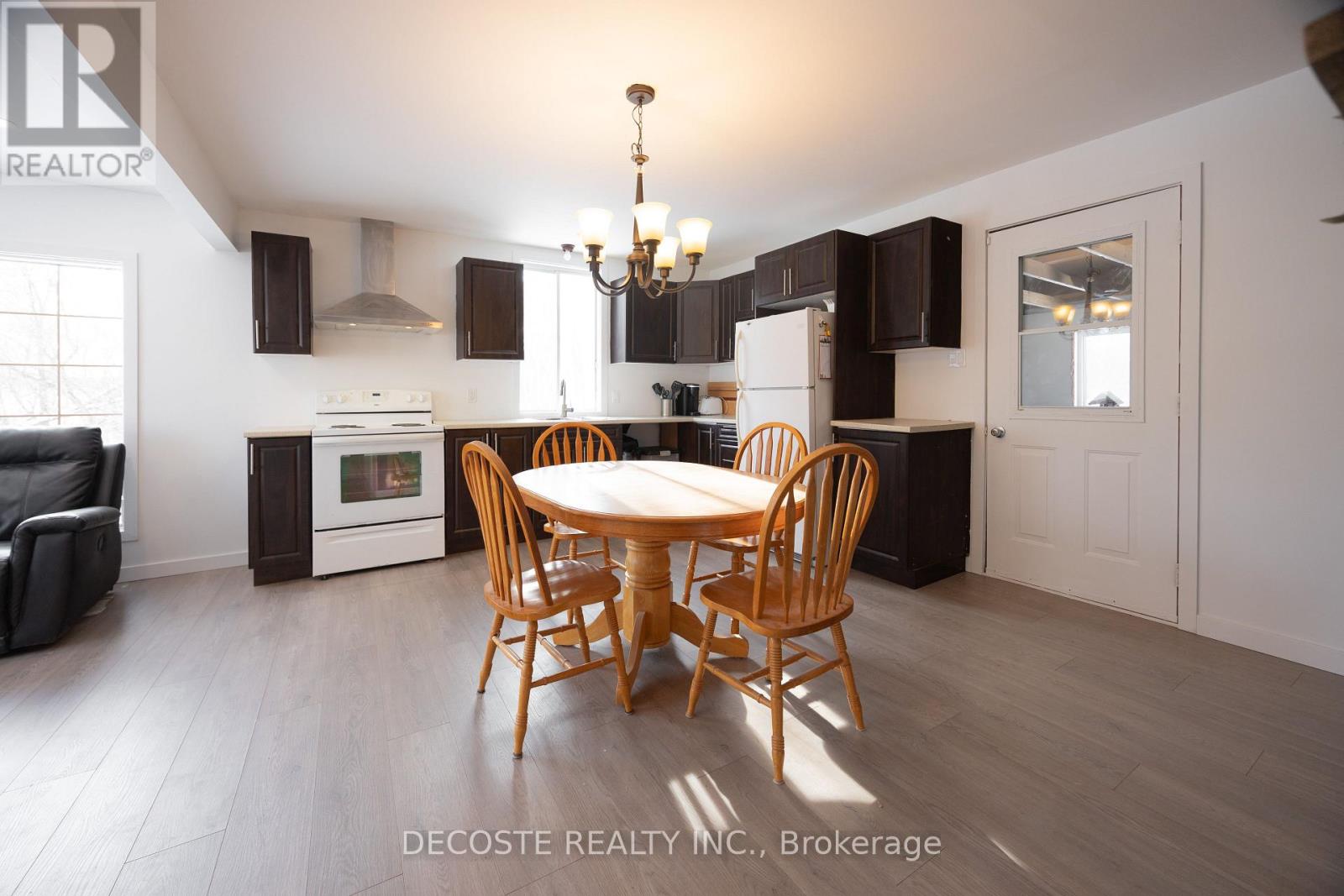 1886 Dalkeith Road, North Glengarry, Ontario K0B 1E0 - Photo 8 - X12720700