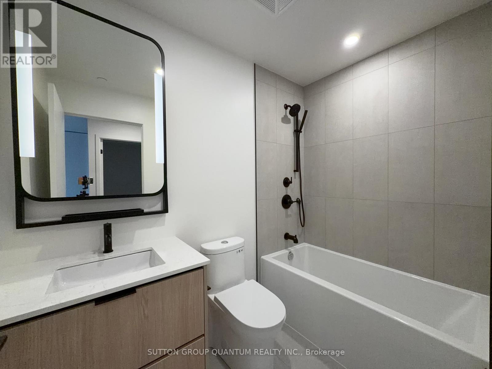 1314 - 1050 Eastern Avenue, Toronto, Ontario  M4L 0B7 - Photo 11 - E12720448