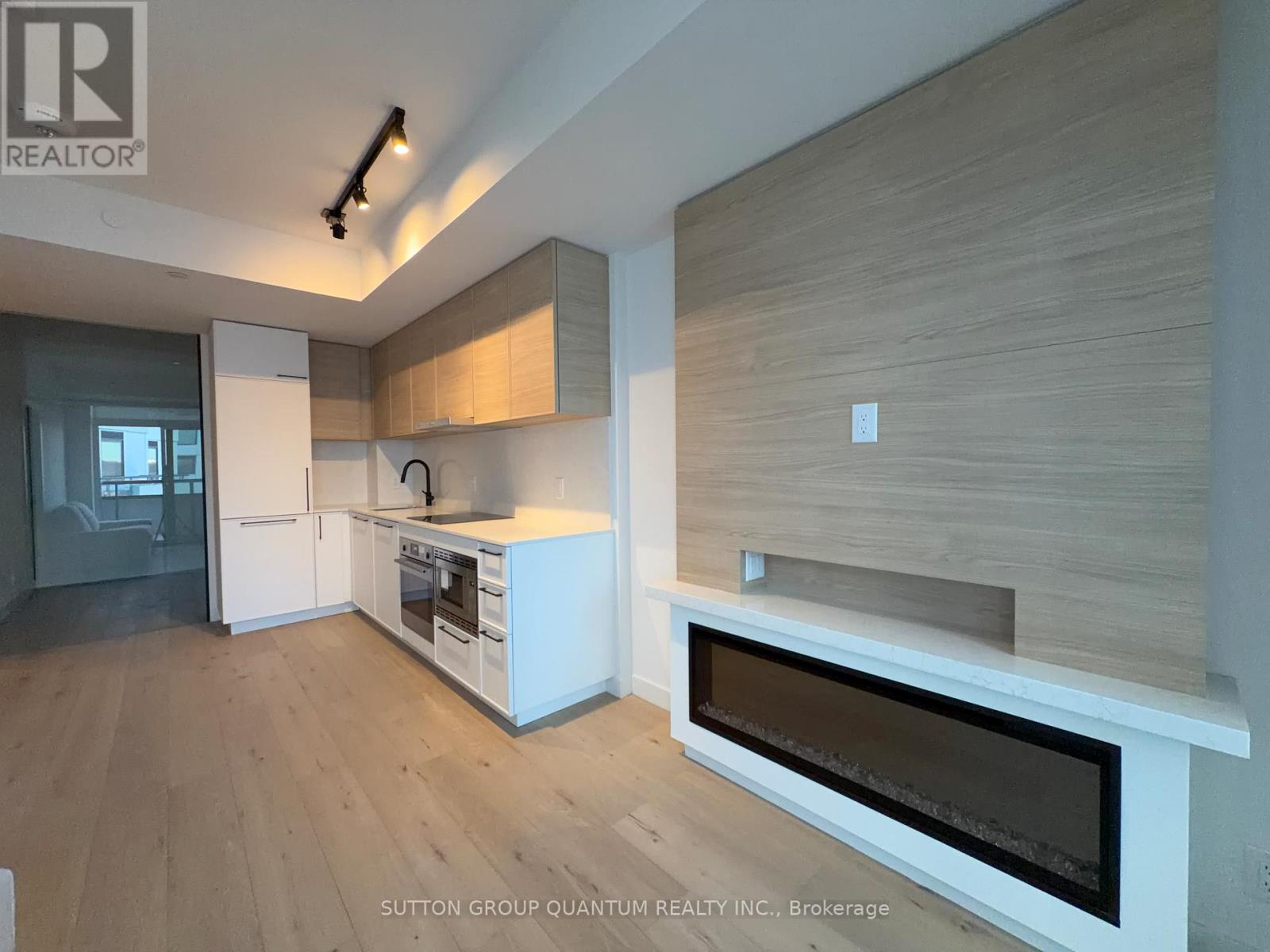 1314 - 1050 Eastern Avenue, Toronto, Ontario  M4L 0B7 - Photo 4 - E12720448