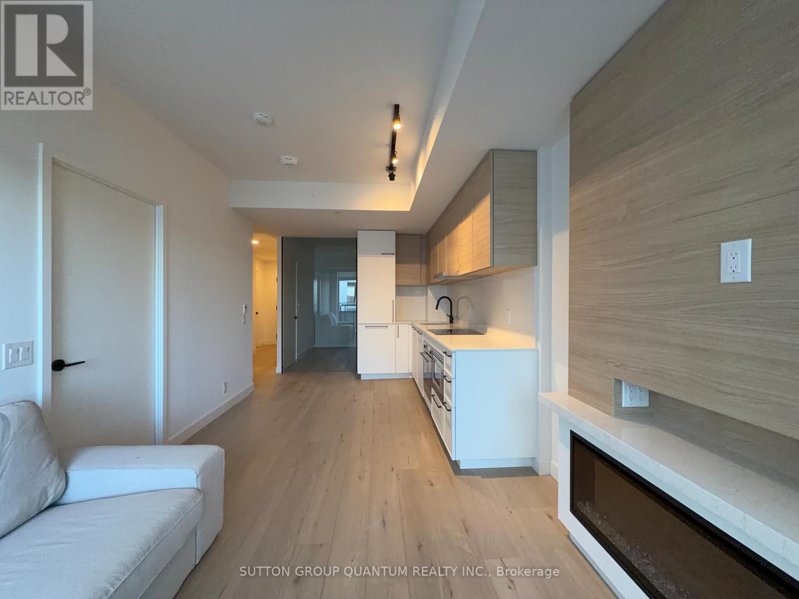 1314 - 1050 Eastern Avenue, Toronto, Ontario  M4L 0B7 - Photo 5 - E12720448