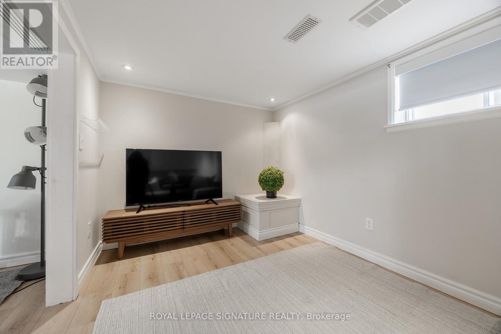 405 Pharmacy Avenue, Toronto, Ontario  M1L 3G5 - Photo 21 - E12720538