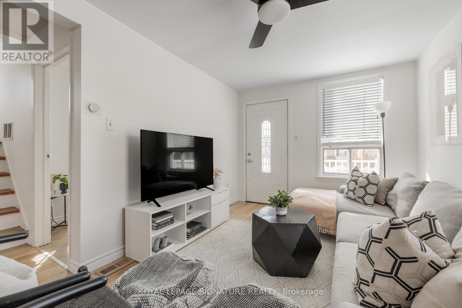 405 Pharmacy Avenue, Toronto, Ontario  M1L 3G5 - Photo 7 - E12720538