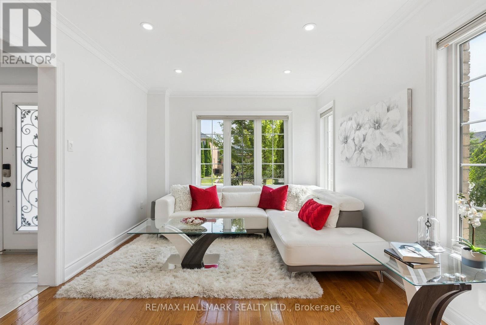 197 Aspenwood Drive, Newmarket, Ontario  L3X 2X4 - Photo 8 - N12720462