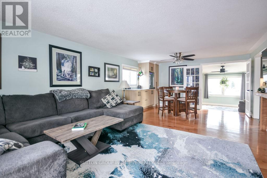 7 Gander Cove, Innisfil, Ontario  L9S 1R9 - Photo 11 - N12720508