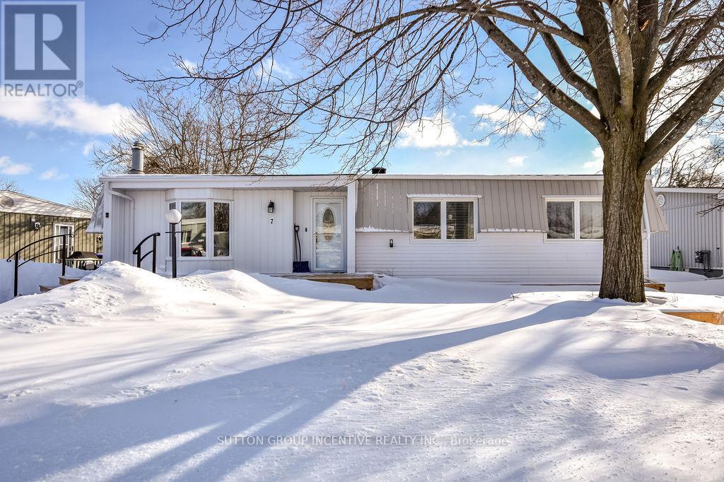 7 Gander Cove, Innisfil, Ontario  L9S 1R9 - Photo 2 - N12720508