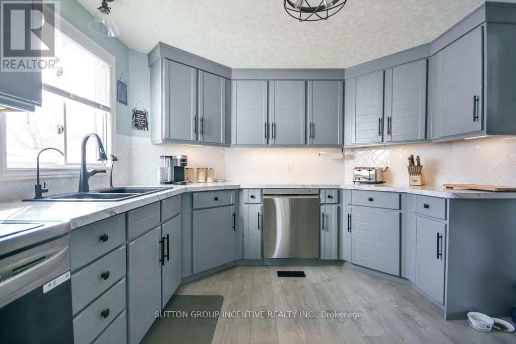 7 Gander Cove, Innisfil, Ontario  L9S 1R9 - Photo 23 - N12720508