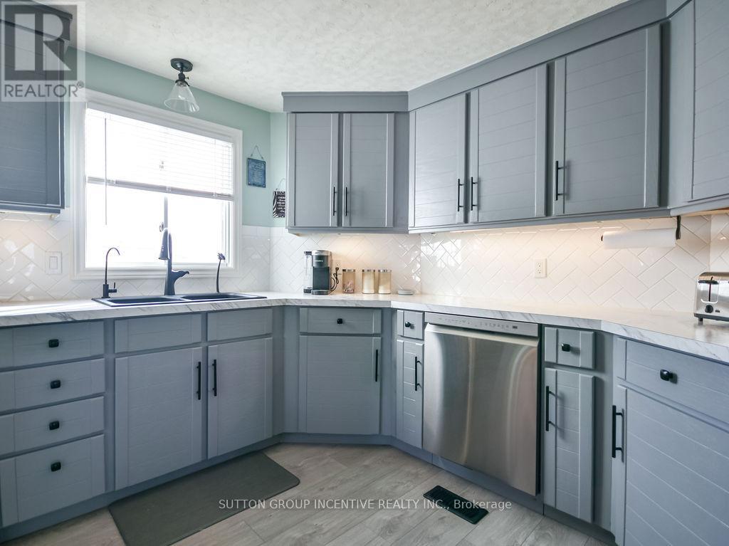 7 Gander Cove, Innisfil, Ontario  L9S 1R9 - Photo 24 - N12720508