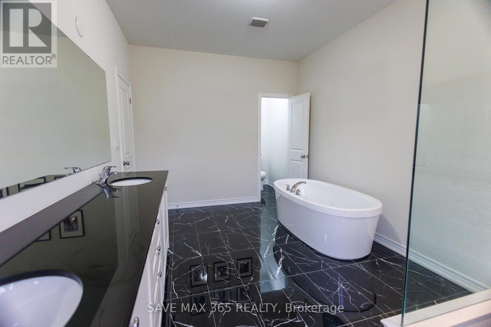 55 Canard Drive, Vaughan, Ontario  L4H 5C4 - Photo 31 - N12720524