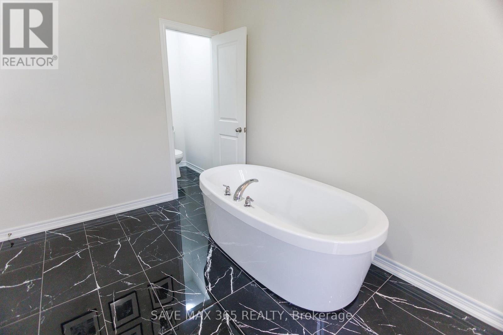 55 Canard Drive, Vaughan, Ontario  L4H 5C4 - Photo 33 - N12720524