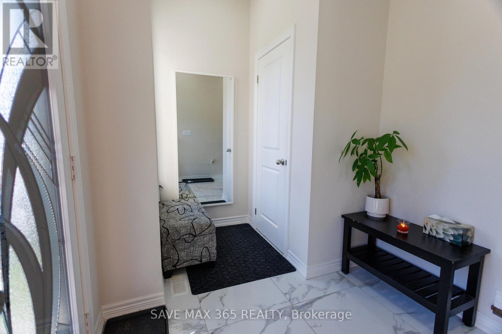 55 Canard Drive, Vaughan, Ontario  L4H 5C4 - Photo 6 - N12720524