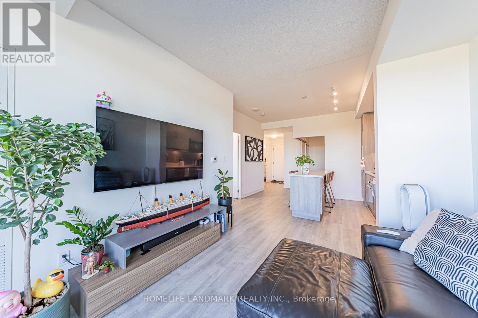 C410 - 38 Simcoe Promenade, Markham, Ontario  L6G 1B3 - Photo 6 - N12720616