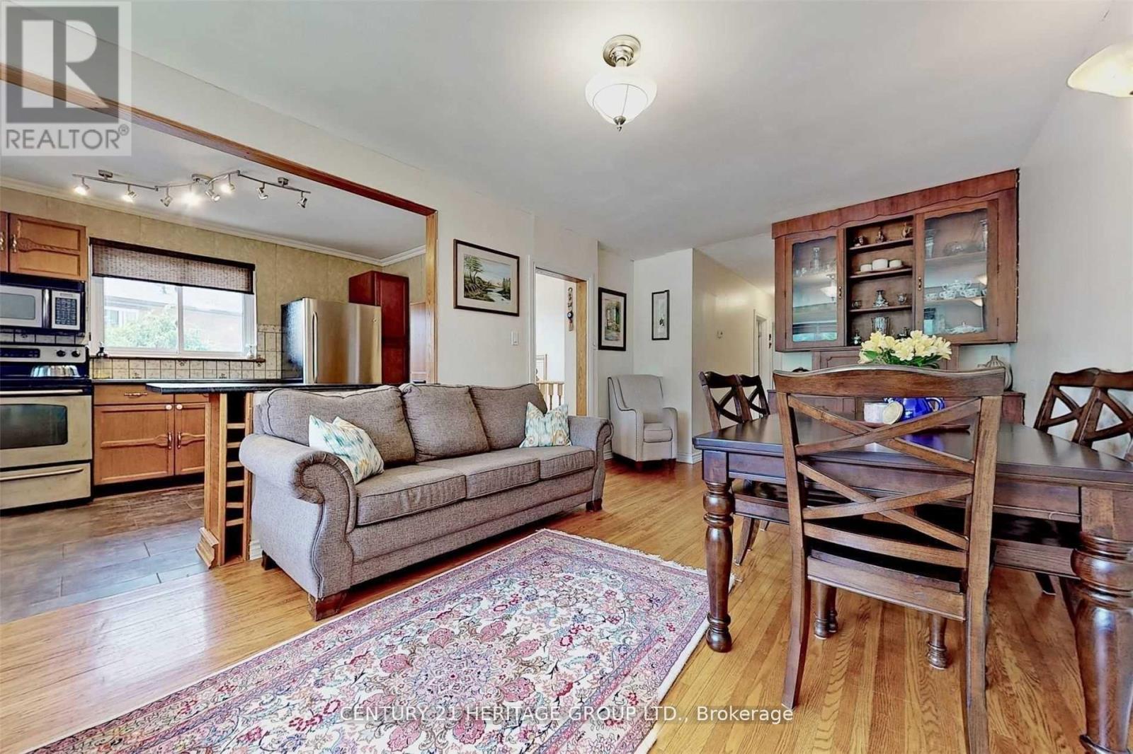 Main - 34 Kitimat Crescent, Aurora, Ontario  L4G 3C3 - Photo 7 - N12720682