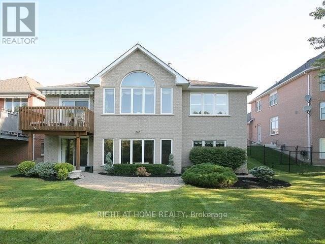 824 Shadrach Drive, Newmarket, Ontario  L3X 2H2 - Photo 2 - N12720698