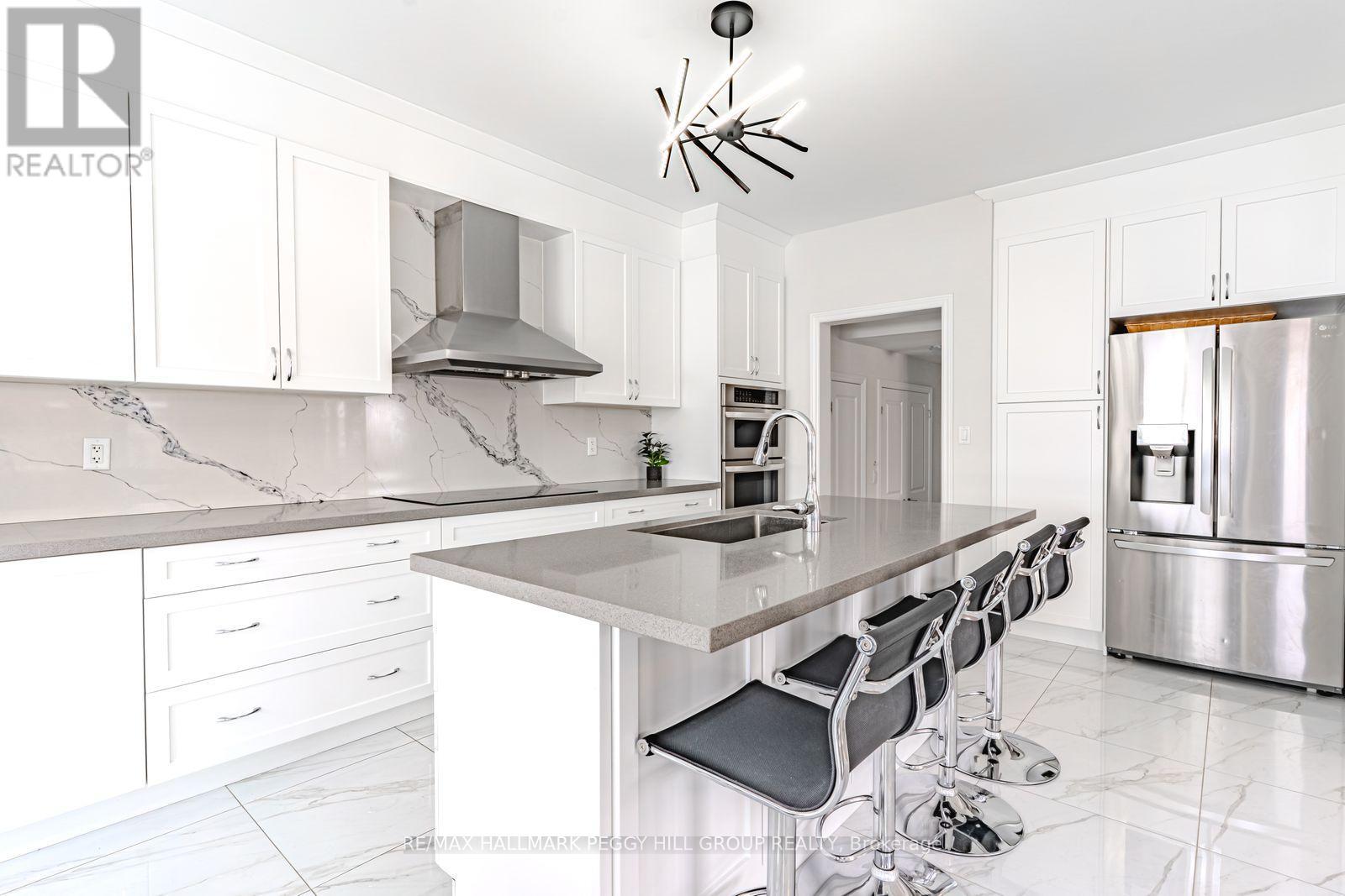 12 Valleybrook Road, Barrie, Ontario  L9J 0L4 - Photo 4 - S12720500