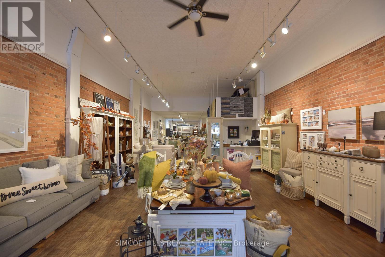 137-141 Mississaga Street E, Orillia, Ontario  L4V 1V6 - Photo 10 - S12720662